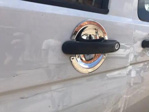Мильнички під ручки (3 шт, нерж) Carmos - Турецька сталь, 4 шт для Volkswagen Caddy 2004-2010 рр — Volkswagen Caddy 2004-2010 гг. DianaParts