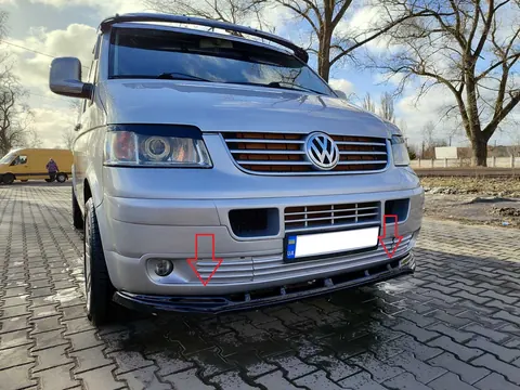 Передня лип накладка (ABS) для Volkswagen T5 Caravelle 2004-2010 рр — Volkswagen T5 Caravelle 2004-2010 гг. DianaParts