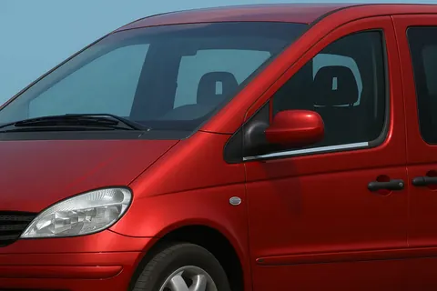 Нижні молдинги стекол (2 шт., нерж.) для Mercedes Vaneo W414 2001-2005 рр — Mercedes Vaneo W414 2001-2005 гг. DianaParts