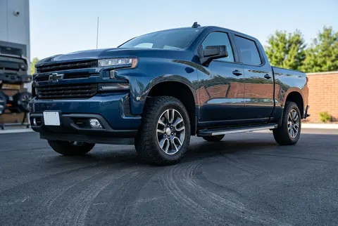 Бокові пороги Maya V1 (2 шт., алюміній) для Chevrolet Silverado 2019- рр — Chevrolet Silverado 2019- гг. DianaParts