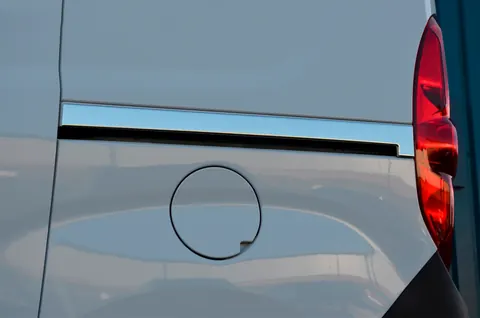 Молдинг під зсувну двері (2 шт., нерж.) для Opel Combo 2012-2018 рр — Opel Combo 2012-2018 гг. DianaParts