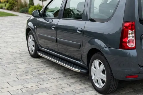Бокові пороги BlackLine (2 шт, алюміній) для Dacia Logan MCV 2004-2014 рр — Dacia Logan MCV 2004-2014 гг. DianaParts