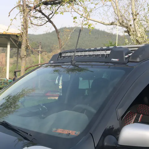 Козирок вітрового скла V3 (LED) для Volkswagen Amarok 2022- рр — Volkswagen Amarok 2022- гг. DianaParts