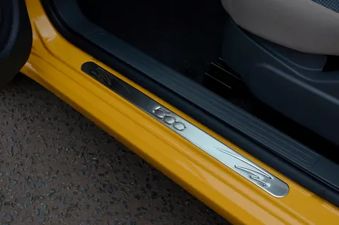 Накладки на пороги 500 (OmsaLine, 2 шт., нерж) для Fiat 500/500L 2013-2022 рр — Fiat 500/500L 2013-2022 гг. DianaParts