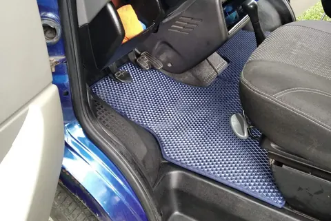 Килимки EVA (сині) для Volkswagen T4 Caravelle/Multivan 1990-2003 рр — Volkswagen T4 Caravelle/Multivan 1990–2003 гг. DianaParts