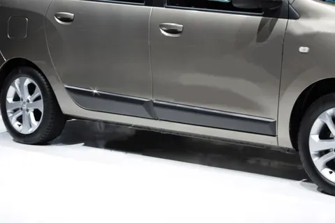 Молдинг дверний (4 шт, нерж.) для Dacia Lodgy 2012-2022 рр — Dacia Lodgy 2012-2022 гг. DianaParts