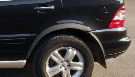 Накладки на арки (4 шт, чорний метал) для Mercedes ML W163 1997-2005 рр — Mercedes ML W163 1997-2005 гг. DianaParts