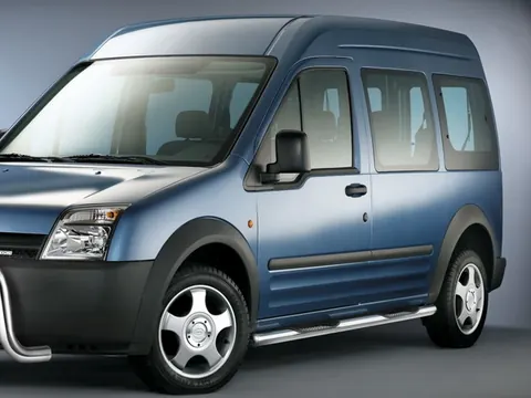 Бічні труби BB002 (2 шт., нерж.) 70 мм, стандартна база для Ford Connect 2002-2006 рр — Ford Connect 2002–2006 гг. DianaParts