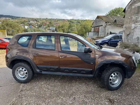 Верхні накладки на двері (2шт) для Renault Duster 2008-2017 рр — Renault Duster 2008–2017 гг. DianaParts