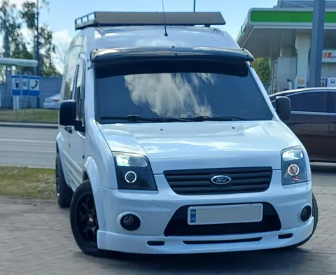 Передня нижня накладка (під фарбування) для Ford Connect 2010-2013 рр — Ford Connect 2010-2013 гг. DianaParts