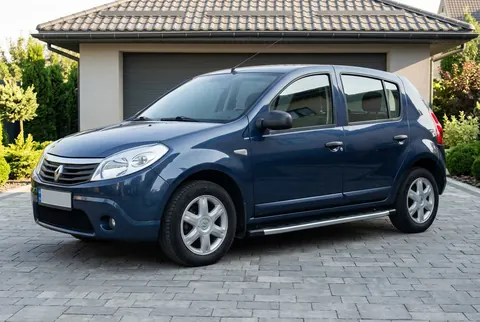 Бокові пороги Fullmond (2 шт., алюміній) для Dacia Sandero 2007-2013 рр — Dacia Sandero 2007-2013 гг. DianaParts