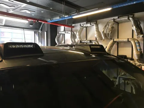 Спойлер лобового скла (Око орла, під фарбування) для Mercedes X class 2017-2020 рр — Mercedes X class 2017-2020 гг. DianaParts