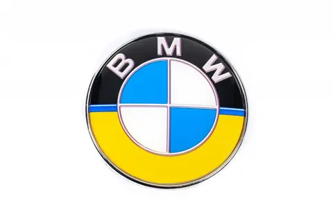 Передня емблема 82мм (UA-style) для BMW 3 серія F30/F31 2012-2019 рр — BMW 3 серия F30/F31 2012-2019 гг. DianaParts