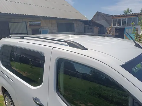Рейлінги OmsaLine Solid (2 шт, чорні) Довга база для Toyota Proace City 2016- рр — Toyota Proace City 2016- гг. DianaParts