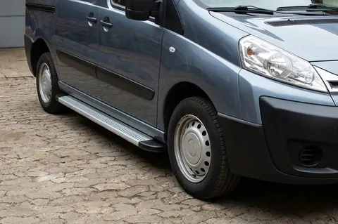 Бокові пороги Maya V2 (2 шт., алюміній) Коротка база для Fiat Scudo 2007-2015 рр — Fiat Scudo 2007-2015 гг. DianaParts