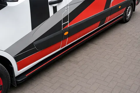 Бокові пороги Maya Red (2 шт., Алюміній) Коротка база для Opel Movano 2010-2021 рр — Opel Movano 2010-2021 гг. DianaParts