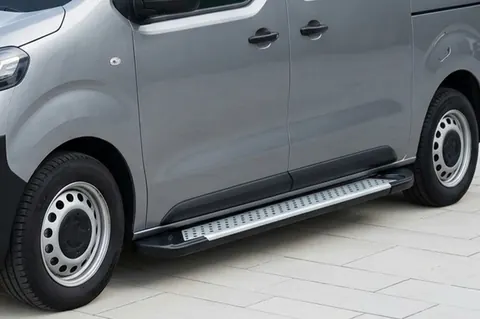 Бокові пороги Allmond Grey (2 шт., алюміній) M – Середня база для Opel Vivaro 2019- рр — Opel Vivaro 2019- гг. DianaParts