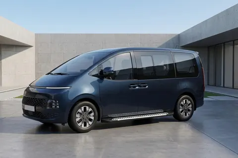 Бокові пороги Line (2 шт., Алюміній) для Hyundai Staria 2021- рр — Hyundai Staria 2021- гг. DianaParts