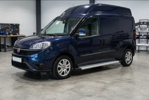 Бокові пороги Maya V2 (2 шт., алюміній) Максі база для Fiat Doblo II 2010-2022 рр — Fiat Doblo II 2010-2022 гг. DianaParts