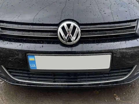 Передній значок 5K0 853 601F для Volkswagen Golf 6 2008-2014 рр — Volkswagen Golf 6 2008-2014 гг. DianaParts