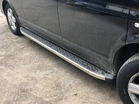 Бокові пороги BlackLine (2 шт., алюміній) Довга база для Volkswagen T6 2015-2024 рр — Volkswagen T6 2015-2024 гг. DianaParts