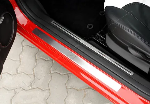 Накладки на пороги OmsLine (нерж) 2 штучні для Alfa Romeo 147 2000-2010 рр — Alfa Romeo 147 2000-2010 гг. DianaParts