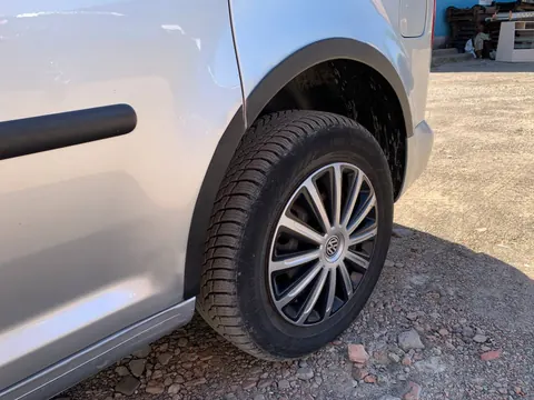 Накладки на арки (чорний мат) Коротка база, 1 бічна (пластик) для Volkswagen Caddy 2010-2015 рр — Volkswagen Caddy 2010-2015 гг. DianaParts