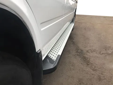 Бокові пороги Allmond Grey (2 шт., алюм) Довга база для Volkswagen LT 1995-2006 рр — Volkswagen LT 1995-2006 гг. DianaParts