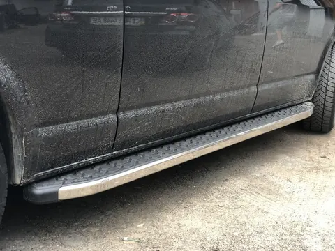 Бокові пороги BlackLine (2 шт, алюміній) Довга база для Volkswagen T5 2010-2015 рр — Volkswagen T5 2010-2015 гг. DianaParts