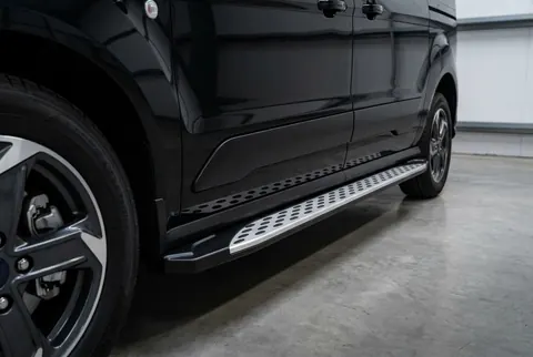 Бокові пороги Shining V1 (2 шт., Алюміній) для Ford Connect 2021- рр — Ford Connect 2021- гг. DianaParts