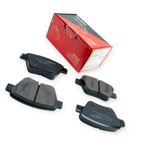 Колодки гальмівні Skoda Octavia A5 (2005), Volkswagen Caddy (2010), Passat B7 USA задні (система BOSCH) MAXGEAR — Гальмівна система DianaParts