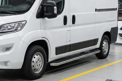 Бокові пороги Maydos V1 (2 шт., Алюміній -2026 нерж) Коротка база для Citroen Jumper 2007-2025 рр — Citroen Jumper 2007-2025 гг. DianaParts